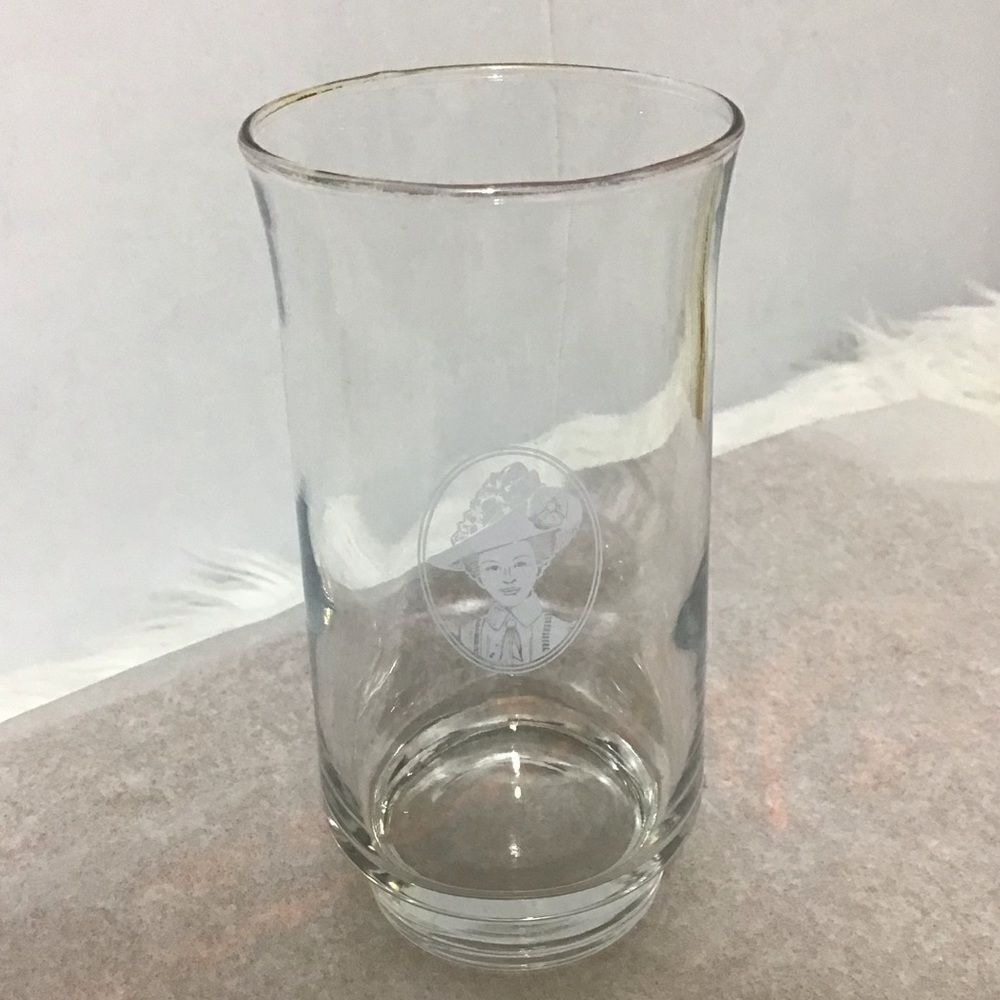 Avon Mrs Albee Logo Drinking Glasses 6 Piece Set